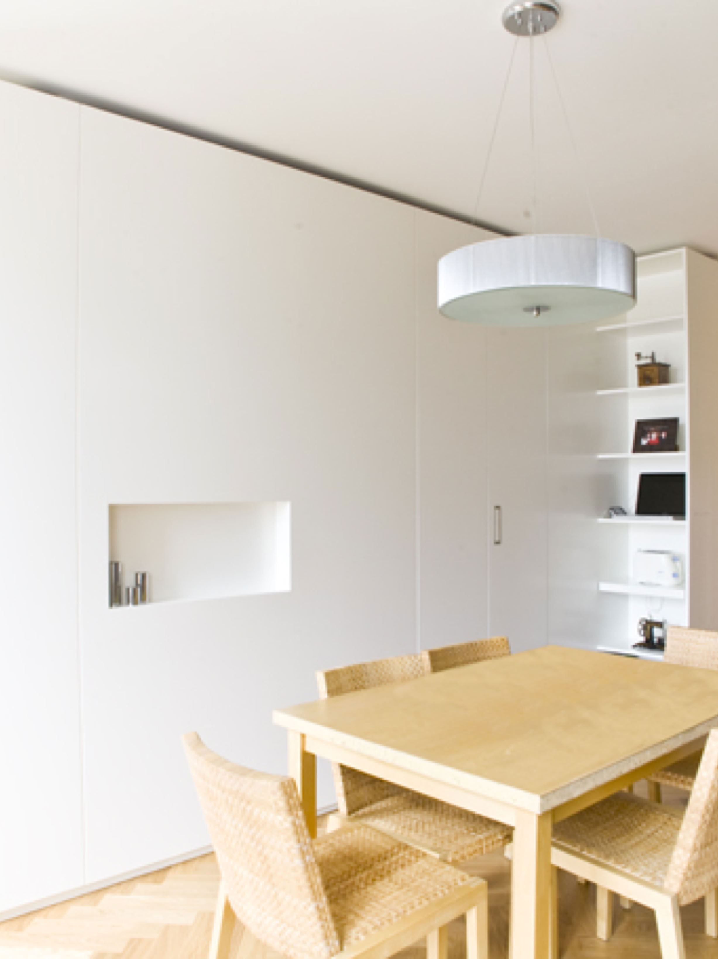 A rmoire multifonctions et qui sert de meuble d'entrée, multimédia, cuisine, bibliothèques, concept AETC