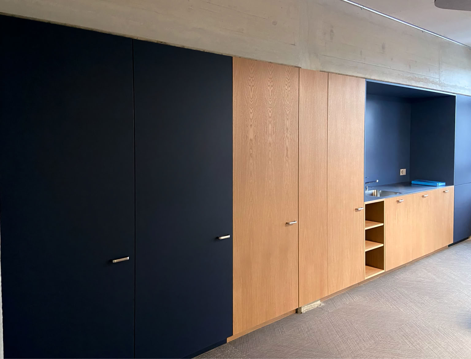 cuisine et armoire de rangement, concept RBRC